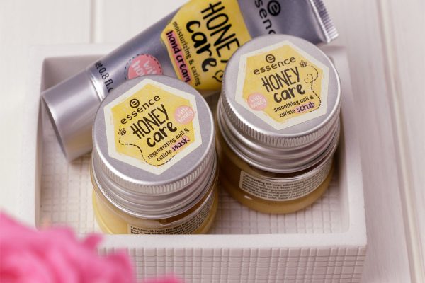 essence Honey care für die Plege der Hände und Nagelhaut