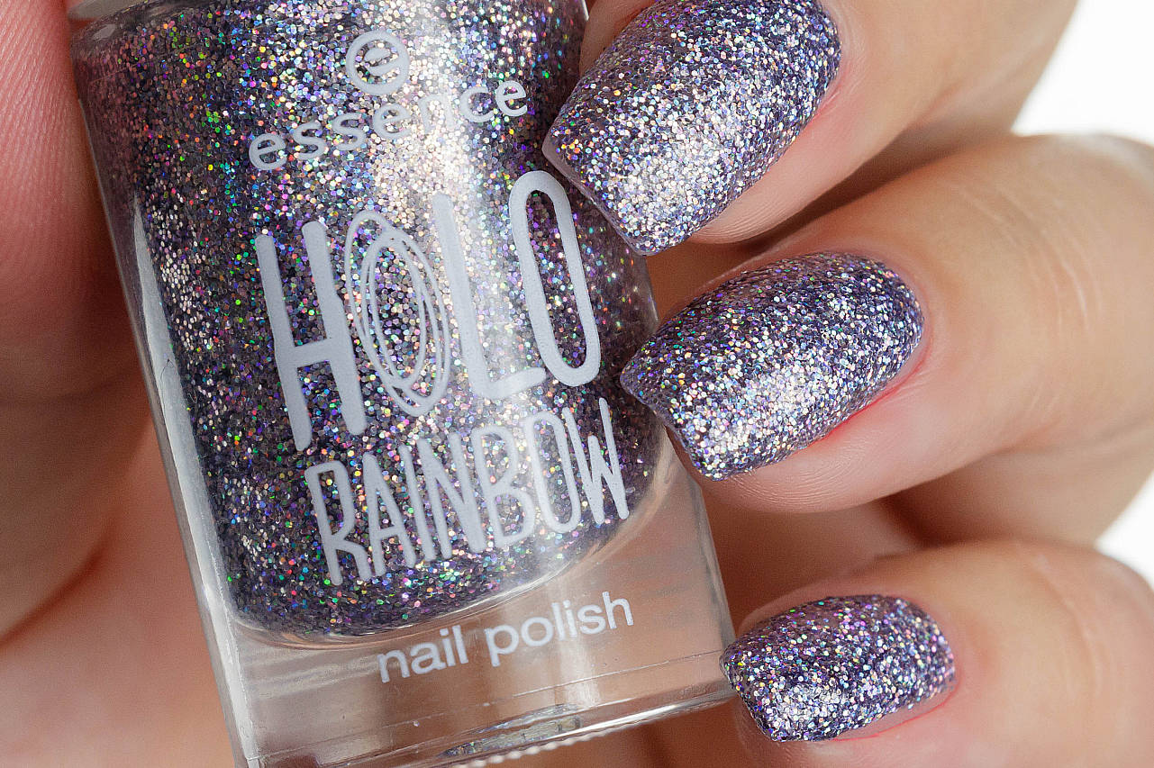 essence holo rainbow nagellack tragebilder 01 hello holo