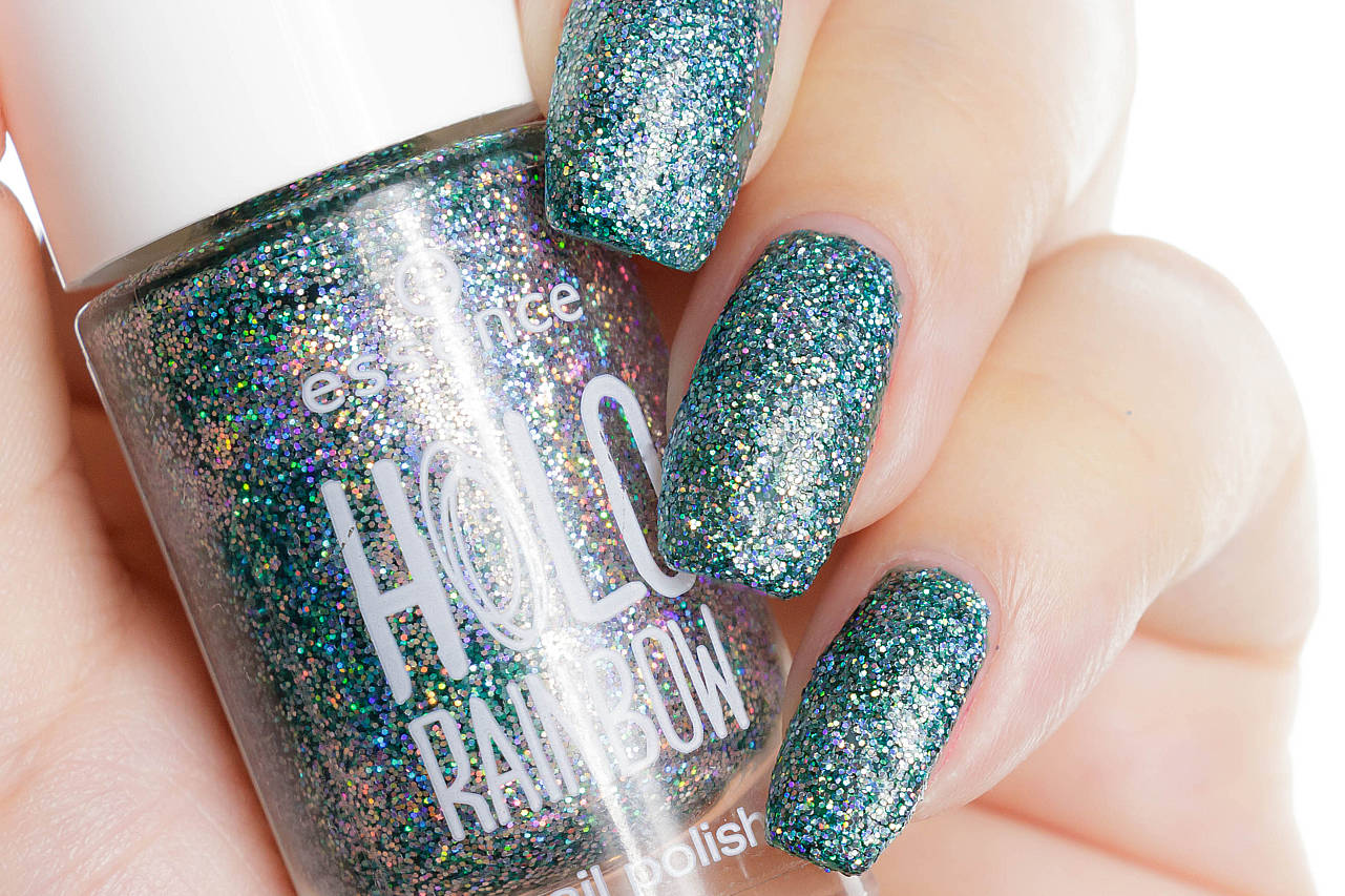 essence holo rainbow nagellack tragebilder 02 holo maniac