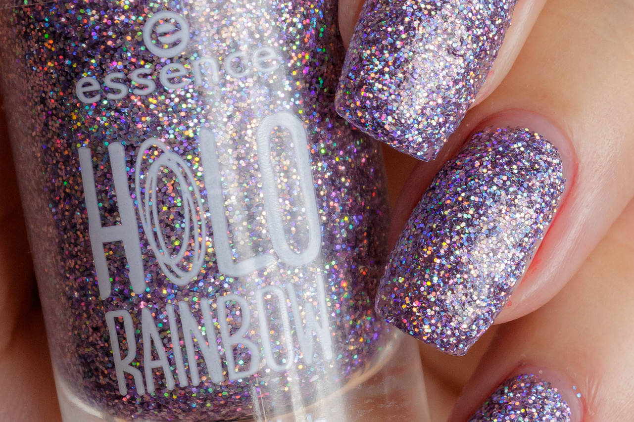 essence holo rainbow nagellack tragebilder 05 holo fever essence neuheiten