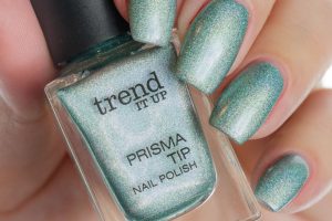 trend it up prisma tip Nagellack Tragebilder 050