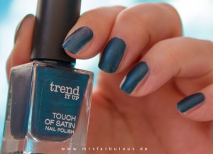 trend IT UP Touch Of Satin 010 Nagellack 03
