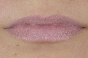 essence ultra last Instand Colour 03 Everlasting Love Lippenstift