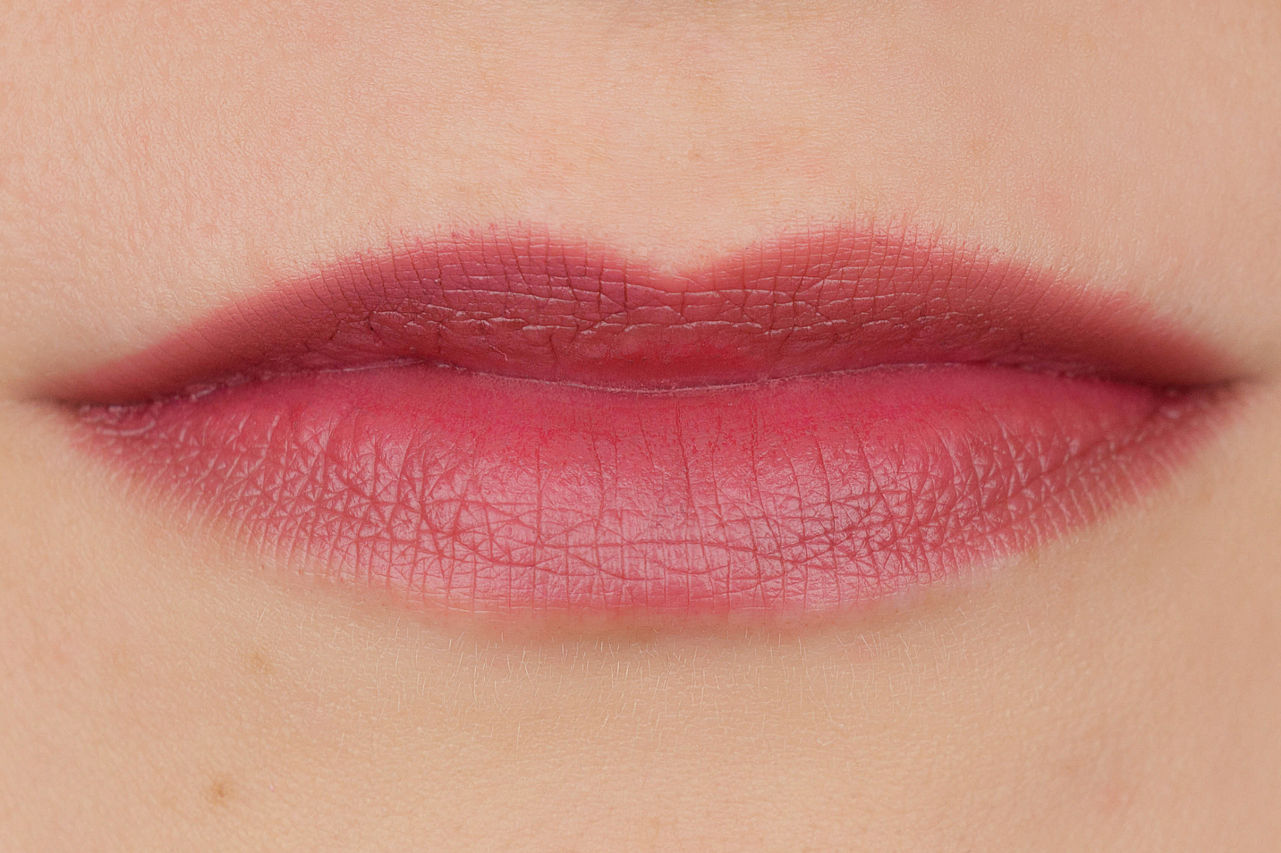 trend IT UP Ultra Matte Lipstick 474 Tragebild