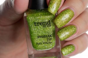 trend it up prisma tip Nagellack Tragebilder 030