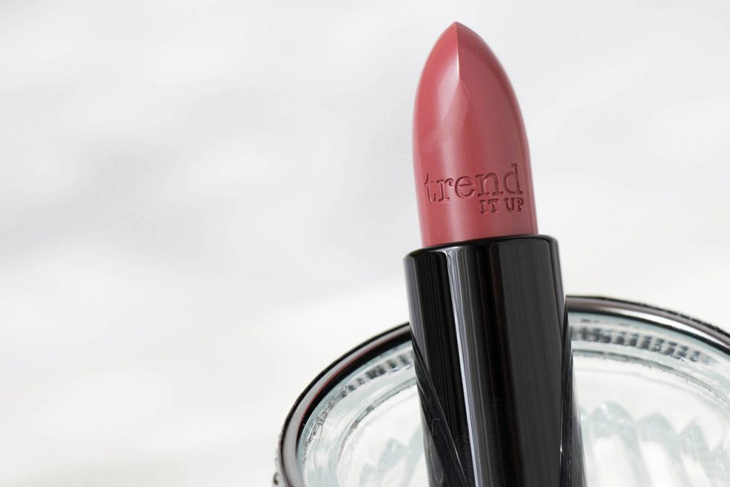 trend it up ultra matte lipstick 420 swatches Lippenstift Drogerie