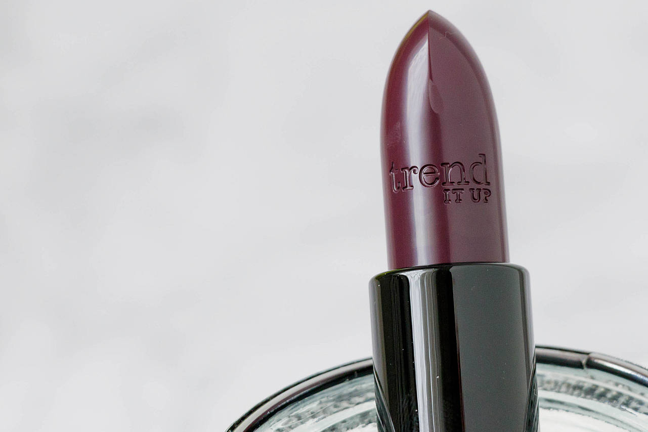 trend it up ultra matte lipstick 490 swatches Lippenstift Drogerie
